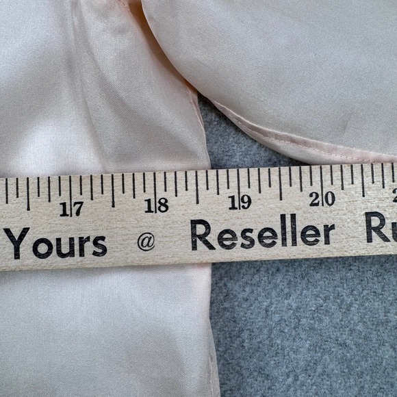 Theory Essential Buttondown Sleek 100% Silk Shirt Habotai Blush Pink Size P - Picture 7 of 11